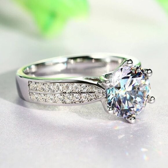 Ae Cee R. Jewelry - Everly Shay Size 8 Brilliant Cubic Zirconia 925 Sterling Silver Ring Gift Boxed